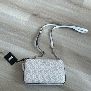 NWT DKNY Veronica Double Zip Crossbody Bag Purse Retails $148